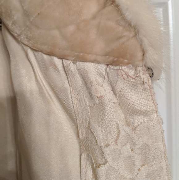 Vintage Jacket with Fur Collar - Picture 7 of 8